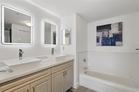 Condo in Palm Coast, Florida, 2 bedrooms  № 1736420 - photo 23
