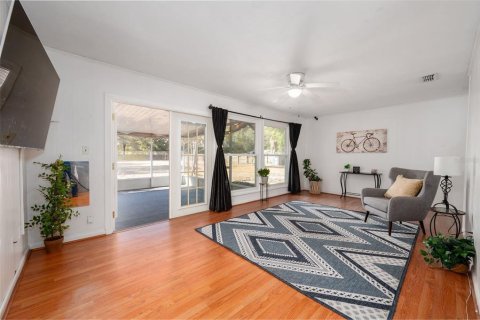 Villa ou maison à vendre à Gainesville, Floride: 3 chambres, 104.24 m2 № 2237470 - photo 2