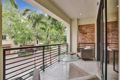 Adosado en venta en Fort Lauderdale, Florida, 4 dormitorios, 301 m2 № 1862708 - foto 11