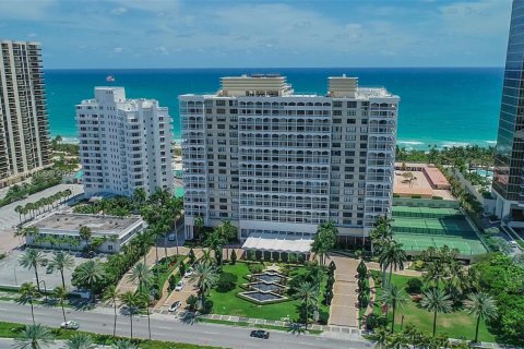 Copropriété à louer à Bal Harbour, Floride: 2 chambres, 180.42 m2 № 1863659 - photo 25