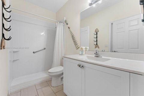 Townhouse in Hialeah, Florida 3 bedrooms, 123.75 sq.m. № 1852012 - photo 14