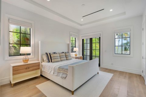 House in West Palm Beach, Florida 5 bedrooms, 392.14 sq.m. № 2399633 - photo 28