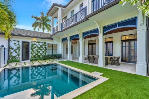 House in West Palm Beach, Florida 5 bedrooms, 392.14 sq.m. № 2399633 - photo 5