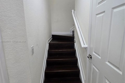 Снять в аренду кондоминиум в Майами, Флорида 2 спальни, 108.88м2, № 1998474 - фото 18