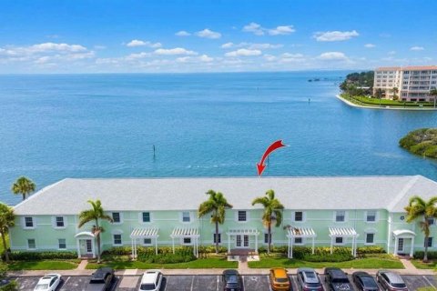 Condominio en venta en Saint Petersburg, Florida, 2 dormitorios, 84.73 m2 № 2155996 - foto 2