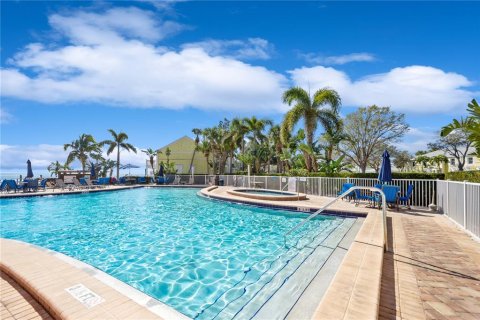 Condominio en venta en Saint Petersburg, Florida, 2 dormitorios, 84.73 m2 № 2155996 - foto 28