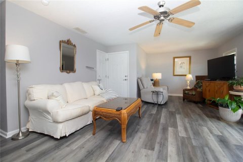 Condominio en venta en Saint Petersburg, Florida, 2 dormitorios, 84.73 m2 № 2155996 - foto 6