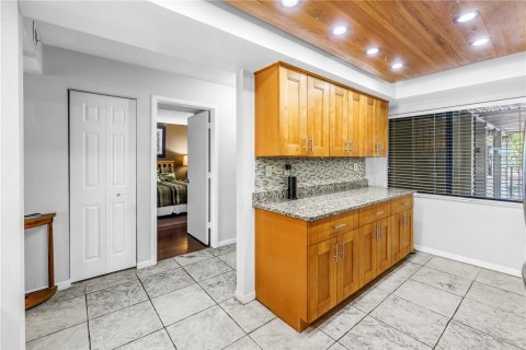 Condo in Clearwater, Florida, 2 bedrooms  № 2101453 - photo 14