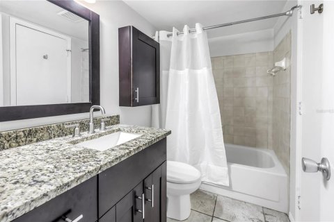 Condo in Clearwater, Florida, 2 bedrooms  № 2101453 - photo 22
