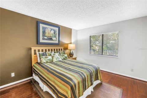 Condo in Clearwater, Florida, 2 bedrooms  № 2101453 - photo 20