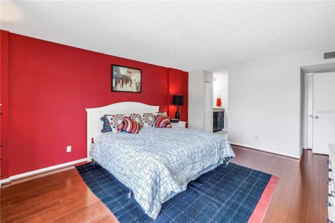 Condo in Clearwater, Florida, 2 bedrooms  № 2101453 - photo 10