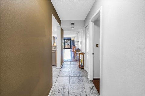 Condo in Clearwater, Florida, 2 bedrooms  № 2101453 - photo 4