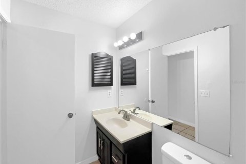 House in Deltona, Florida 3 bedrooms, 127.09 sq.m. № 1630069 - photo 7