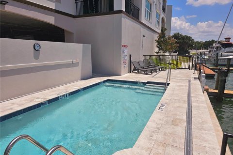 Condo in Clearwater, Florida, 3 bedrooms  № 1570447 - photo 11