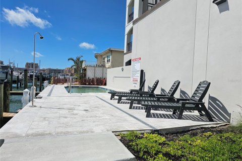 Condo in Clearwater, Florida, 3 bedrooms  № 1570447 - photo 10