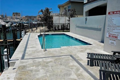 Condo in Clearwater, Florida, 3 bedrooms  № 1570447 - photo 9