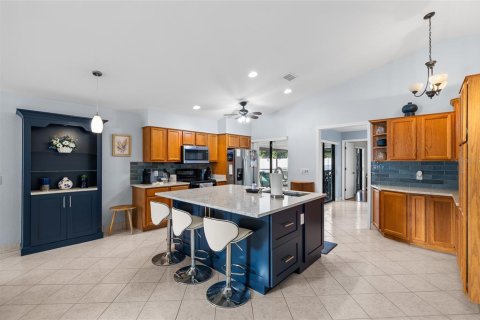 House in Tampa, Florida 3 bedrooms, 158.49 sq.m. № 1904529 - photo 10