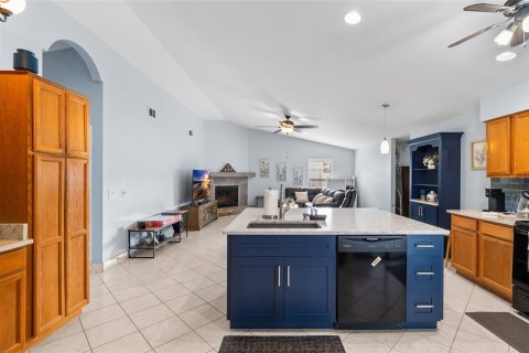 Villa ou maison à louer à Tampa, Floride: 3 chambres, 158.49 m2 № 1904529 - photo 13