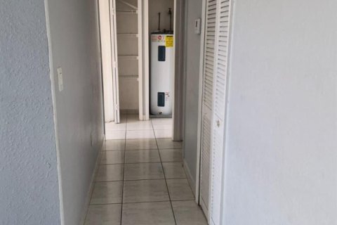 Купить кондоминиум в Хайалиа, Флорида 3 комнаты, 89.46м2, № 2089381 - фото 9