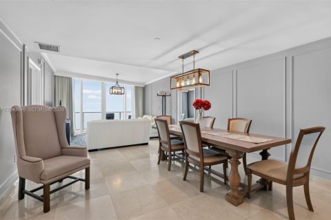 Condo in Sunny Isles Beach, Florida, 2 bedrooms  № 2087947 - photo 5