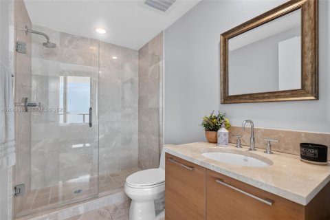 Condo in Sunny Isles Beach, Florida, 2 bedrooms  № 2087947 - photo 22