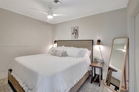 House in Dania Beach, Florida 3 bedrooms, 261.06 sq.m. № 1836021 - photo 19