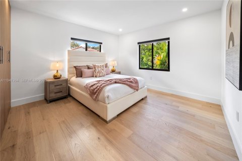 Villa ou maison à louer à Miami, Floride: 4 chambres, 242.1 m2 № 1998689 - photo 27