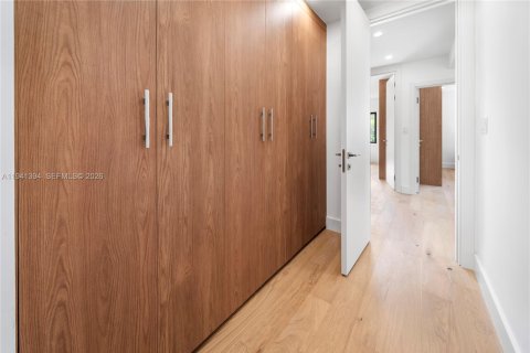 Villa ou maison à louer à Miami, Floride: 4 chambres, 242.1 m2 № 1998689 - photo 26