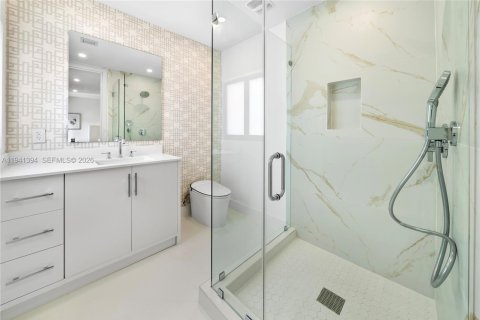 Villa ou maison à louer à Miami, Floride: 4 chambres, 242.1 m2 № 1998689 - photo 25