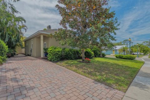 Villa ou maison à vendre à Sarasota, Floride: 3 chambres, 161.46 m2 № 1602569 - photo 6