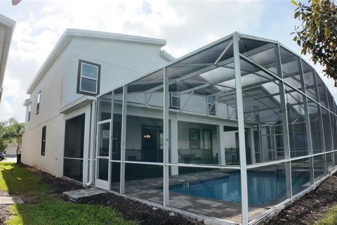 House in Davenport, Florida 9 bedrooms, 363.71 sq.m. № 2200910 - photo 6