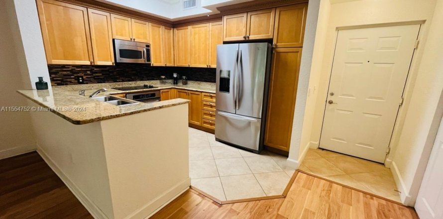 Кондоминиум с 1 спальней в Бойнтон-Бич, Флорида № 1985366