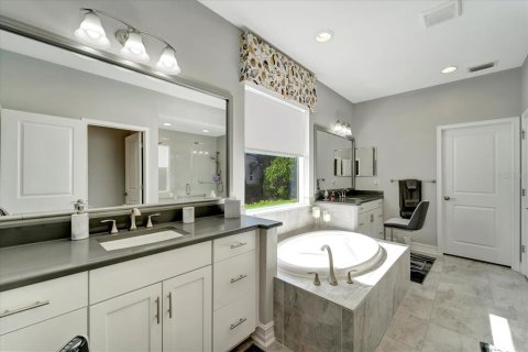Casa en venta en Bradenton, Florida, 3 dormitorios, 216.83 m2 № 1530209 - foto 28