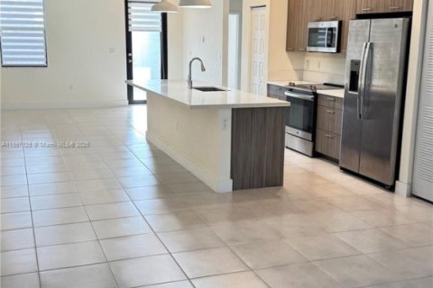 Condo in Doral, Florida, 3 bedrooms  № 1948575 - photo 6