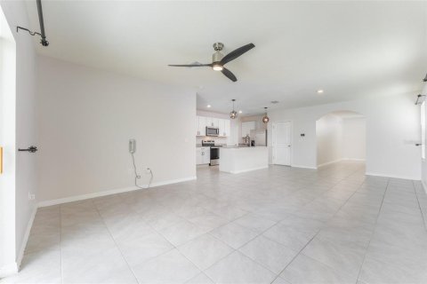 House in Wimauma, Florida 5 bedrooms, 234.3 sq.m. № 2273148 - photo 17