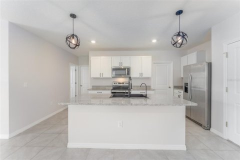 House in Wimauma, Florida 5 bedrooms, 234.3 sq.m. № 2273148 - photo 6