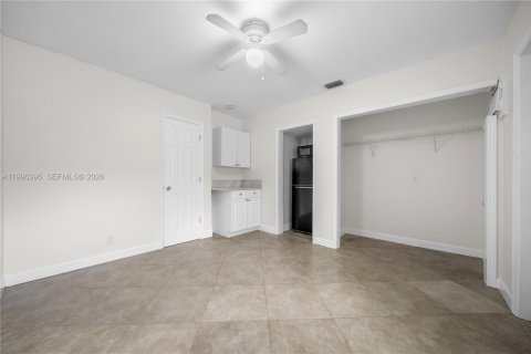 House in Fort Lauderdale, Florida 23.23 sq.m. № 2058399 - photo 6