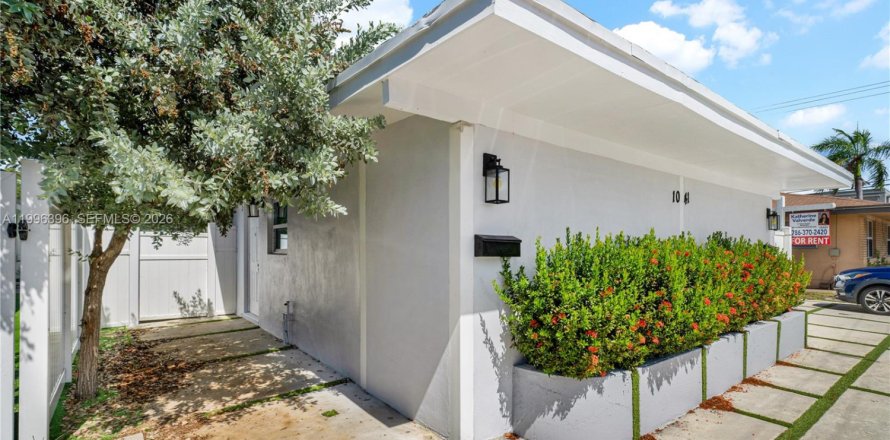 Studio in Fort Lauderdale, Florida № 2058399