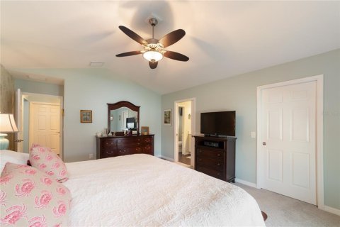 House in The Villages, Florida 3 bedrooms, 146.69 sq.m. № 1858297 - photo 11
