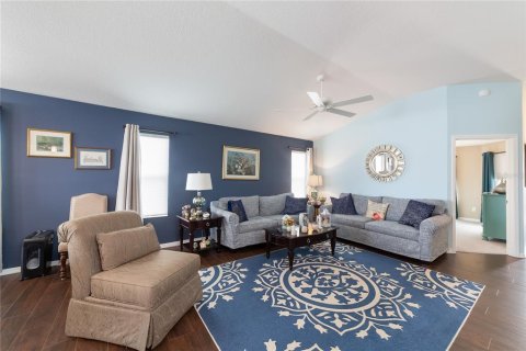 House in The Villages, Florida 3 bedrooms, 146.69 sq.m. № 1858297 - photo 6