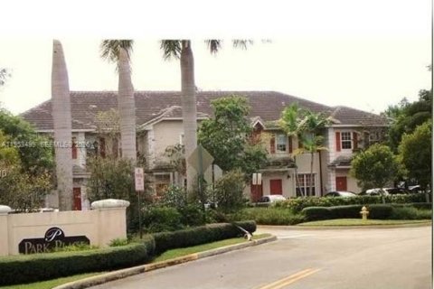 Condominio en venta en Plantation, Florida, 2 dormitorios, 118.91 m2 № 2008130 - foto 4