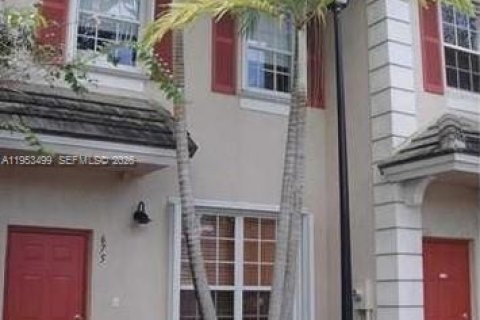 Condominio en venta en Plantation, Florida, 2 dormitorios, 118.91 m2 № 2008130 - foto 2