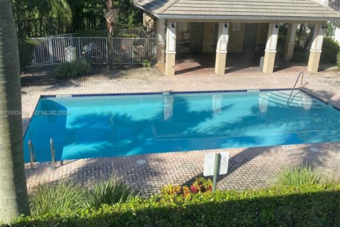 Condominio en venta en Plantation, Florida, 2 dormitorios, 118.91 m2 № 2008130 - foto 3