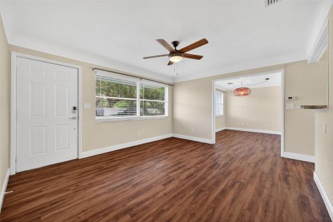 Villa ou maison à louer à Gulfport, Floride: 2 chambres, 75.62 m2 № 1869022 - photo 14