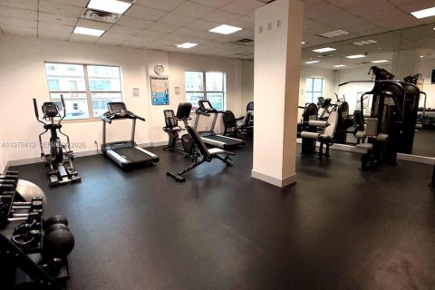 Condo in Miami Beach, Florida, 1 bedroom  № 2041955 - photo 14