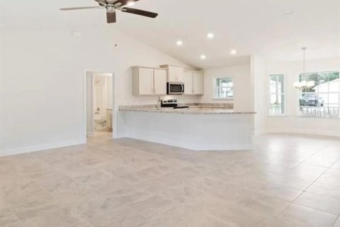 House in Palm Coast, Florida 3 bedrooms, 143.07 sq.m. № 1582451 - photo 7