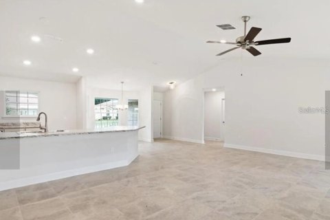 House in Palm Coast, Florida 3 bedrooms, 143.07 sq.m. № 1582451 - photo 6
