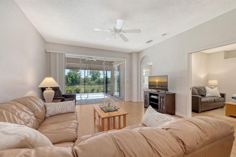 Villa ou maison à vendre à Sarasota, Floride: 2 chambres, 146.04 m2 № 2212209 - photo 11