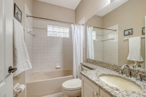 Villa ou maison à vendre à Sarasota, Floride: 2 chambres, 146.04 m2 № 2212209 - photo 19