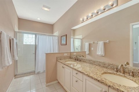 Villa ou maison à vendre à Sarasota, Floride: 2 chambres, 146.04 m2 № 2212209 - photo 17